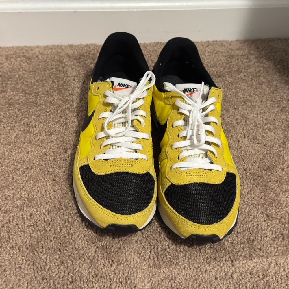 Nike Challenger OG in the Opti Yellow and Black